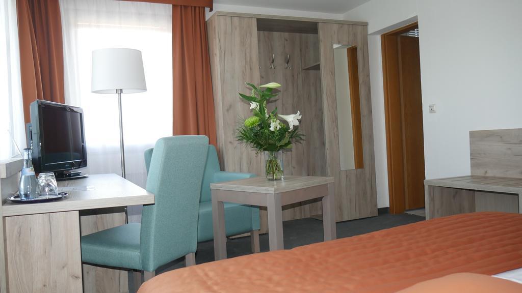 Komfort Hotel Ludwigsburg Eksteriør billede