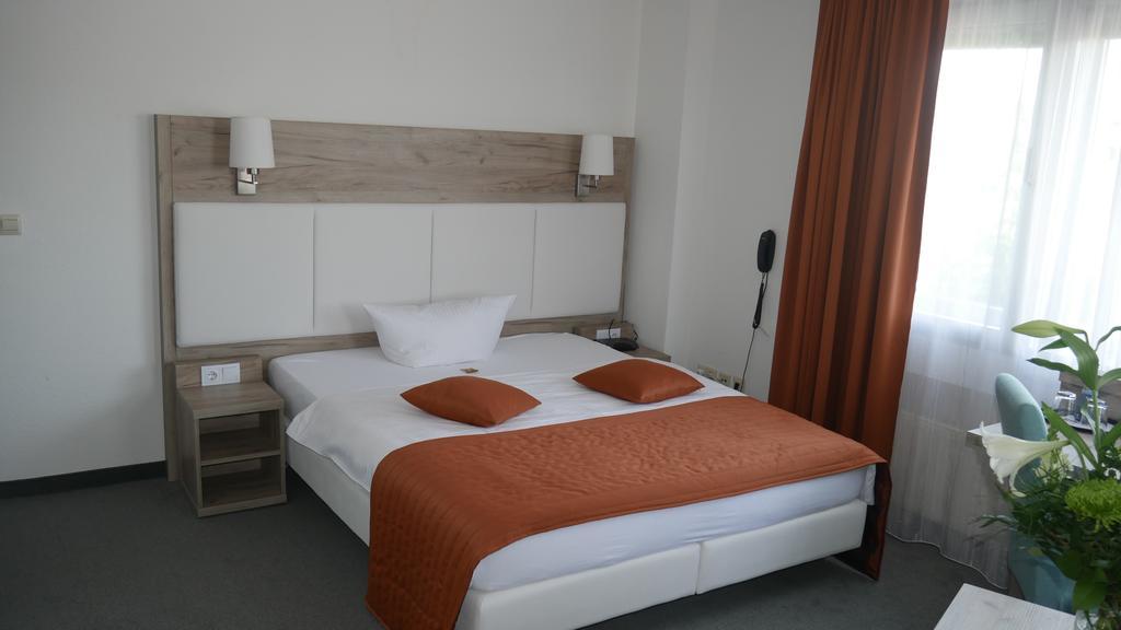 Komfort Hotel Ludwigsburg Eksteriør billede